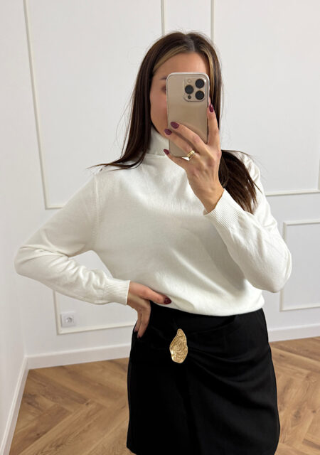 Sweter z golfem wiskoza śmietana