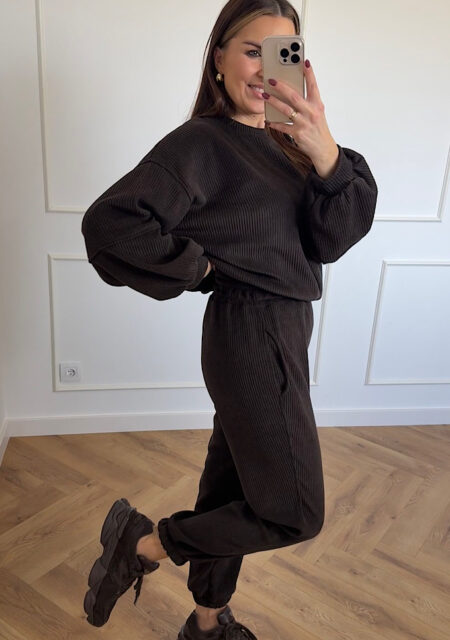 Komplet dresowy prążek sztruksowy czekolada