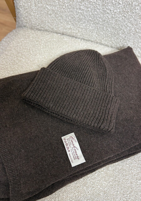 Czapka z szalem czekolada