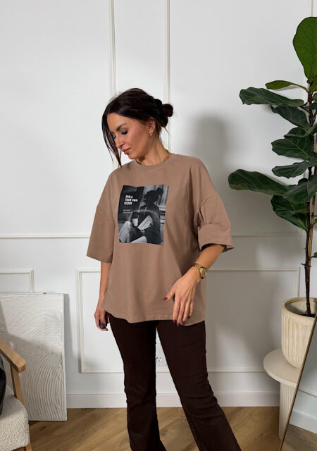 T-shirt duży oversize z aplikacją beż